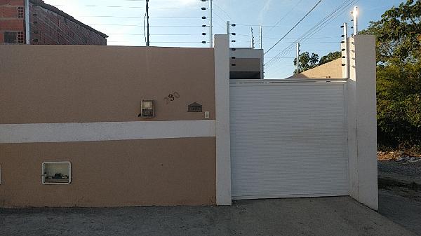 Vende-se em Itaitinga-CE  Casa, 87.37 de área total, 87.37 de área privativa, 150.00 de área do terreno,  2_qto(s), a.serv, WC, 1_sala(s), cozinha.