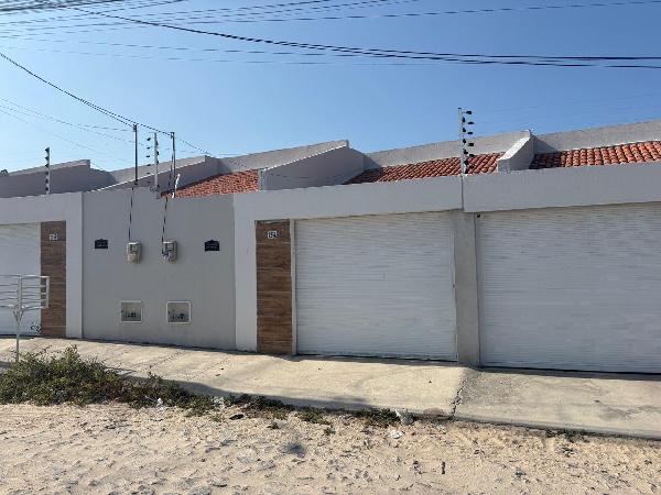 Vende-se em Horizonte-CE  Casa, 75.02 de área total, 75.02 de área privativa, 125.08 de área do terreno,  2_qto(s), a.serv, WC, 1_sala(s), cozinha, 1_vaga(s) de garagem.