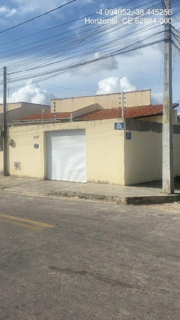 Vende-se em Horizonte-CE  Casa, 334.17 de área total, 60.70 de área privativa, 455.57 de área do terreno,  2_qto(s), a.serv, WC, 1_sala(s), cozinha, 1_vaga(s) de garagem.