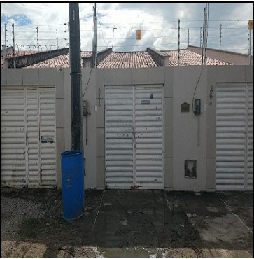 Vende-se em Itaitinga-CE  Casa, 70.00 de área privativa, 100.00 de área do terreno.