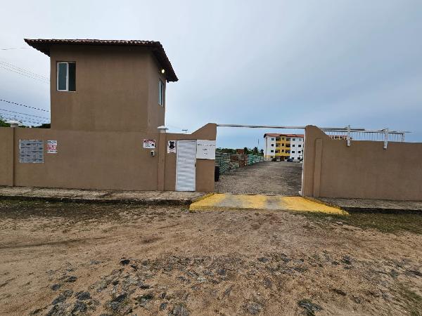 Vende-se em Caucaia-CE  apto, 50.80 de área privativa,  3_qto(s), WC, 1_sala(s), cozinha, 1_vaga(s) de garagem.