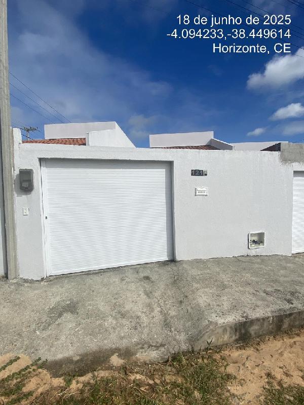 Vende-se em Horizonte-CE  Casa, 66.15 de área total, 66.15 de área privativa, 134.64 de área do terreno,  2_qto(s), a.serv, WC, 1_sala(s), cozinha.