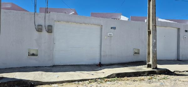Vende-se em Horizonte-CE  Casa, 66.15 de área total, 66.15 de área privativa,  2_qto(s), varanda, a.serv, WC, 1_sala(s), cozinha, 1_vaga(s) de garagem.
