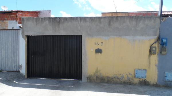 Vende-se em Horizonte-CE  Casa, 53.14 de área privativa, 425.47 de área do terreno,  2_qto(s), WC, 1_sala(s), cozinha.