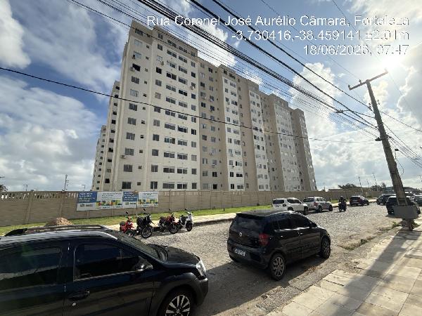 Vende-se em Fortaleza-CE  apto, 63.39 de área total, 38.40 de área privativa,  2_qto(s), WC, 1_sala(s), cozinha.