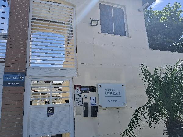 Vende-se em Fortaleza-CE  Casa, 49.43 de área total, 47.95 de área privativa, 59.56 de área do terreno, 1_vaga(s) de garagem.
