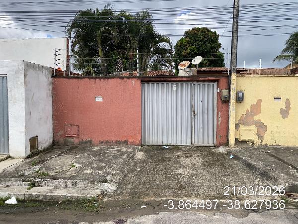 Vende-se em Maracanau-CE  Casa, 87.09 de área total, 87.09 de área privativa, 181.50 de área do terreno.