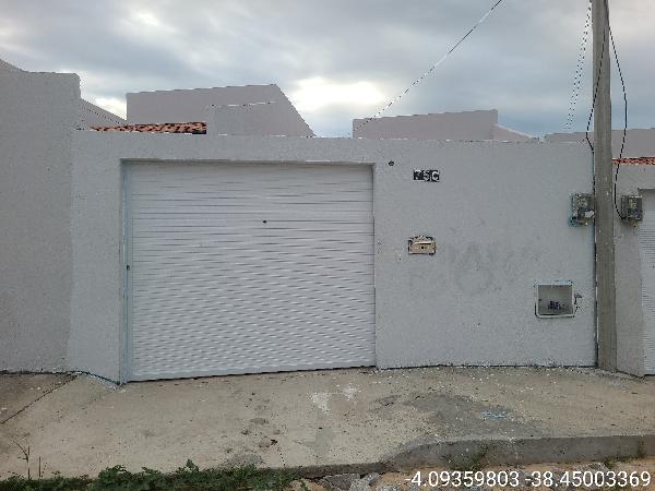 Vende-se em Horizonte-CE  Casa, 468.95 de área total, 66.15 de área privativa, 932.04 de área do terreno,  2_qto(s), a.serv, WC, 1_sala(s), cozinha.