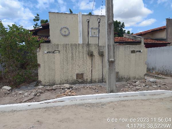 Vende-se em Horizonte-CE  Casa, 63.15 de área privativa, 125.39 de área do terreno,  2_qto(s), WC, 1_sala(s), cozinha, 1_vaga(s) de garagem.