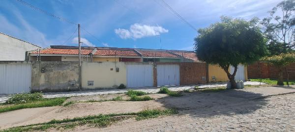 Vende-se em Horizonte-CE  Casa, 60.15 de área total, 60.15 de área privativa, 317.57 de área do terreno,  2_qto(s), a.serv, WC, 1_sala(s), cozinha.