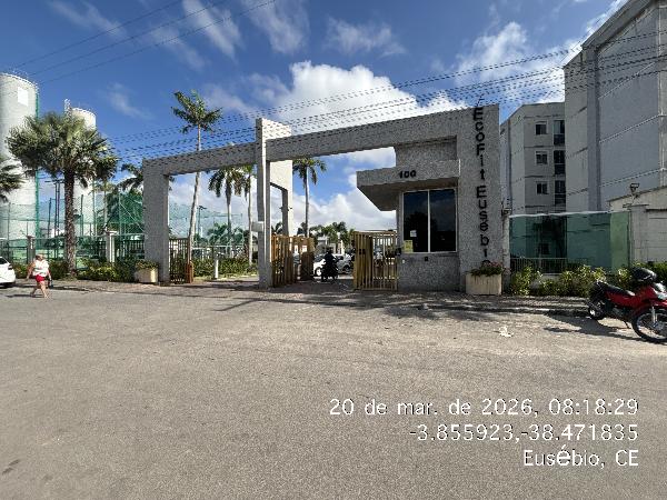 Vende-se em Eusebio-CE  apto, 50.61 de área total, 41.85 de área privativa,  2_qto(s), a.serv, WC, 1_sala(s), cozinha, 1_vaga(s) de garagem.