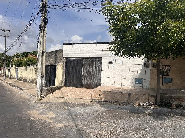 Vende-se em Horizonte-CE  Casa, 53.14 de área privativa, 264.00 de área do terreno, 1_vaga(s) de garagem.