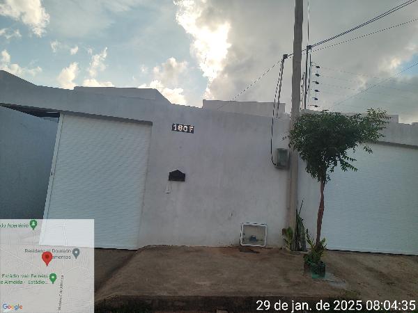Vende-se em Horizonte-CE  Casa, 66.15 de área privativa, 932.04 de área do terreno,  2_qto(s), a.serv, WC, 1_sala(s), cozinha, 1_vaga(s) de garagem.