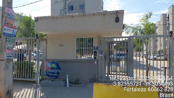Vende-se em Fortaleza-CE  apto, 77.46 de área total, 41.54 de área privativa,  2_qto(s), WC, 1_sala(s), cozinha, 1_vaga(s) de garagem.