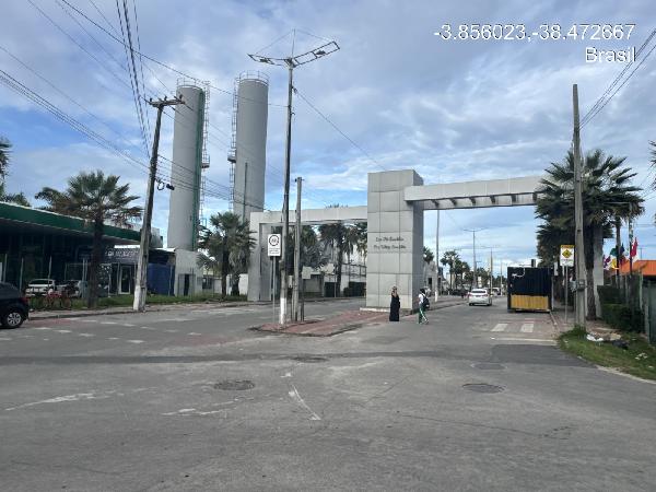 Vende-se em Eusebio-CE  apto, 50.61 de área total, 41.85 de área privativa,  2_qto(s), a.serv, WC, 1_sala(s), cozinha, 1_vaga(s) de garagem.