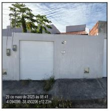 Vende-se em Horizonte-CE  Casa, 66.15 de área privativa, 932.04 de área do terreno,  2_qto(s), WC, 1_sala(s), cozinha, 1_vaga(s) de garagem.