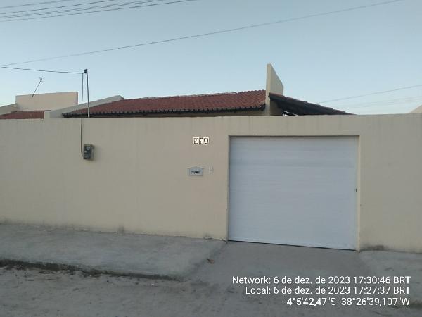 Vende-se em Horizonte-CE  Casa, 62.28 de área privativa, 288.17 de área do terreno,  2_qto(s), WC, 1_sala(s), cozinha.