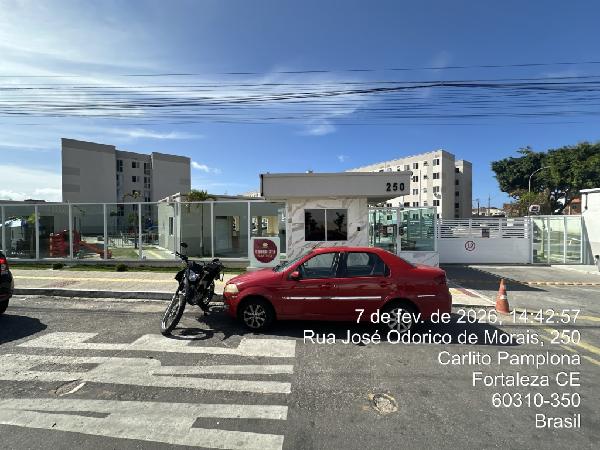 Vende-se em Fortaleza-CE  apto, 79.94 de área total, 42.64 de área privativa,  2_qto(s), WC, 1_sala(s), cozinha, 1_vaga(s) de garagem.