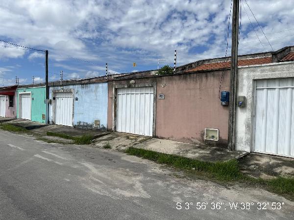 Vende-se em Itaitinga-CE  Casa, 71.83 de área total, 71.83 de área privativa, 150.00 de área do terreno,  2_qto(s), a.serv, WC, 1_sala(s), cozinha, Terraco.