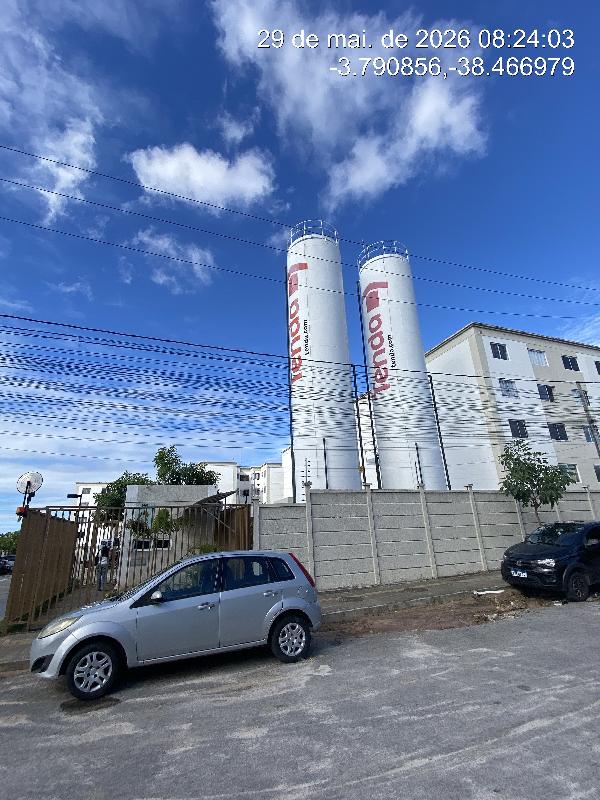 Vende-se em Fortaleza-CE  apto, 84.38 de área total, 44.28 de área privativa,  2_qto(s), WC, 1_sala(s), cozinha.