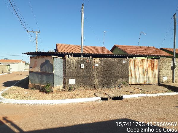 Vende-se em Cocalzinho De Goias-GO  Casa, 51.12 de área total, 51.12 de área privativa, 195.50 de área do terreno,  2_qto(s), WC, 1_sala(s), cozinha.