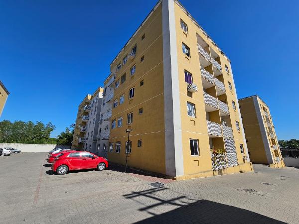 Vende-se em Sao Goncalo-RJ  apto, 56.70 de área privativa,  2_qto(s), a.serv, WC, 1_sala(s), cozinha, 1_vaga(s) de garagem.