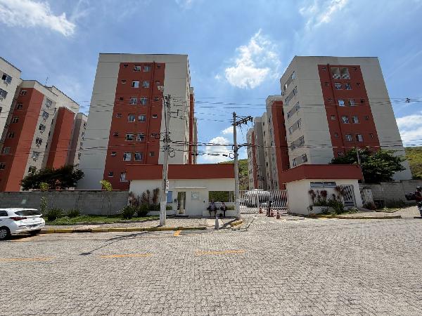 Vende-se em Volta Redonda-RJ  apto, 52.63 de área total, 44.31 de área privativa,  2_qto(s), WC, 1_sala(s), cozinha, 1_vaga(s) de garagem.