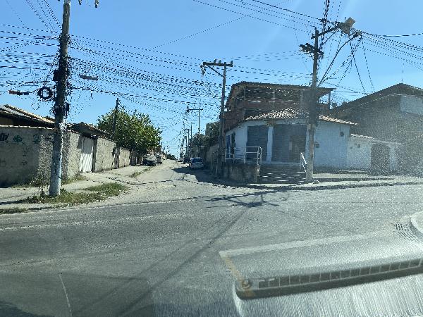 Vende-se em Sao Goncalo-RJ  apto, 59.90 de área privativa,  2_qto(s), a.serv, WC, 1_sala(s), cozinha, 1_vaga(s) de garagem.