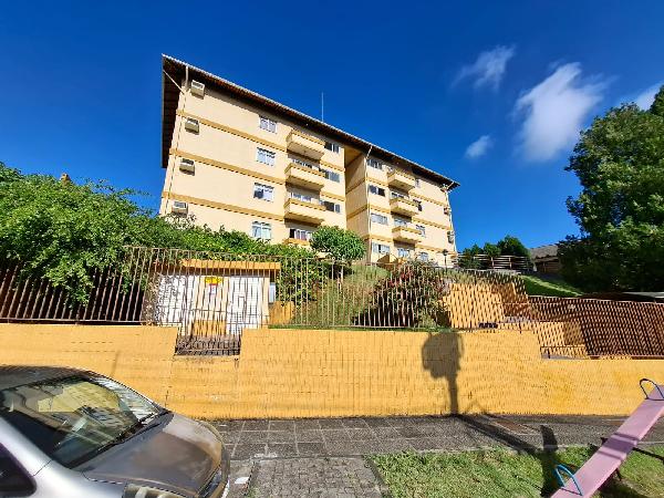 Vende-se em Blumenau-SC  apto, 83.84 de área total, 73.98 de área privativa,  3_qto(s), a.serv, WC, 1_sala(s), cozinha, 1_vaga(s) de garagem.
