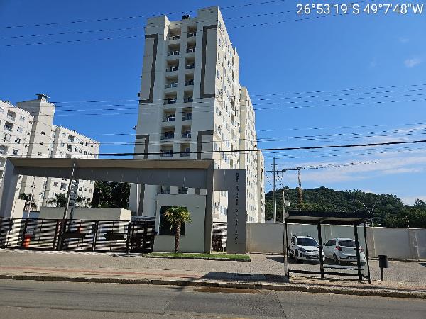 Vende-se em Blumenau-SC  apto, 71.42 de área total, 44.38 de área privativa,  2_qto(s), a.serv, WC, 1_sala(s), cozinha, 1_vaga(s) de garagem.