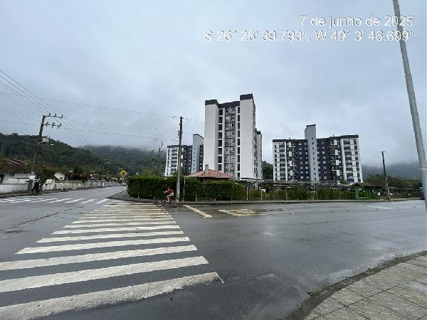Vende-se em Jaragua Do Sul-SC  apto, 74.48 de área total, 50.30 de área privativa,  2_qto(s), WC, 1_sala(s), cozinha, 1_vaga(s) de garagem.