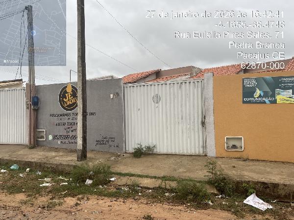 Vende-se em Pacajus-CE  Casa, 63.06 de área total, 63.06 de área privativa, 178.82 de área do terreno,  2_qto(s), a.serv, WC, 1_sala(s), cozinha.