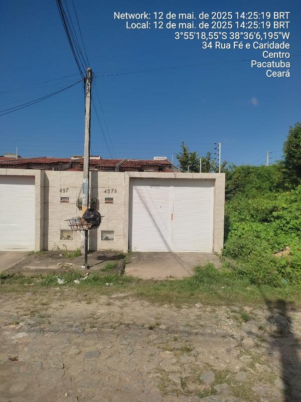 Vende-se em Pacatuba-CE  Casa, 66.82 de área total, 66.82 de área privativa, 132.00 de área do terreno,  2_qto(s).