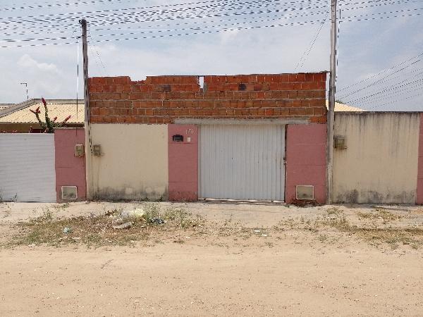 Vende-se em Pacajus-CE  Casa, 63.06 de área privativa, 152.88 de área do terreno,  2_qto(s), WC, 1_sala(s), cozinha, 1_vaga(s) de garagem.