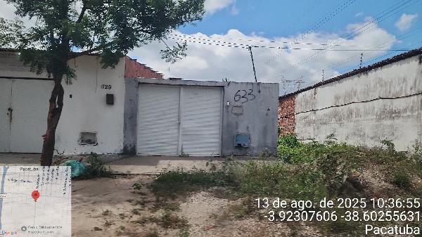 Vende-se em Pacatuba-CE  Casa, 70.00 de área total, 75.20 de área privativa, 435.60 de área do terreno.