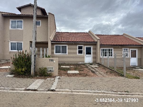 Vende-se em Sao Goncalo Do Amarante-CE  Casa, 54.30 de área total, 54.30 de área privativa, 155.64 de área do terreno,  2_qto(s), a.serv, WC, 1_sala(s), cozinha, 1_vaga(s) de garagem.