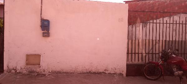 Vende-se em Pacajus-CE  Casa, 86.55 de área privativa, 180.00 de área do terreno,  2_qto(s), WC, 1_sala(s), cozinha.
