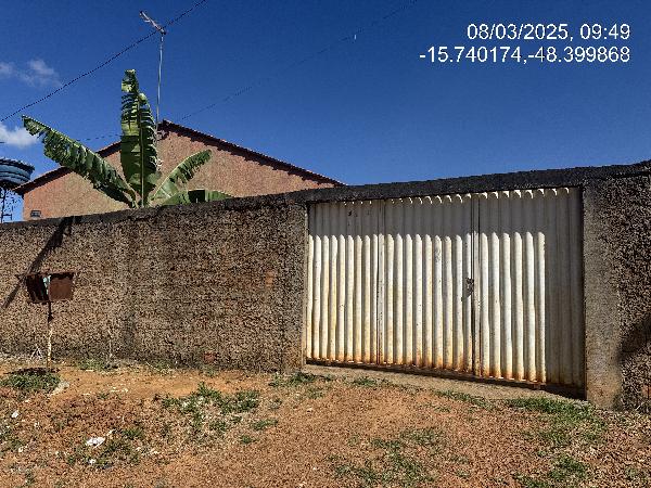 Vende-se em Cocalzinho De Goias-GO  Casa, 47.50 de área total, 47.50 de área privativa, 193.65 de área do terreno,  2_qto(s), a.serv, WC, 1_sala(s).