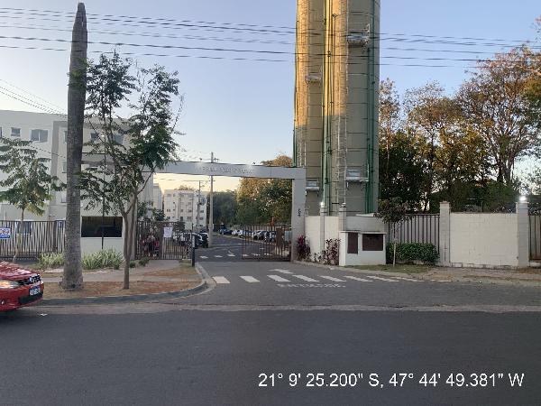 Vende-se em Ribeirao Preto-SP  apto, 70.14 de área total, 44.57 de área privativa,  2_qto(s), WC, 1_sala(s), cozinha, 1_vaga(s) de garagem.