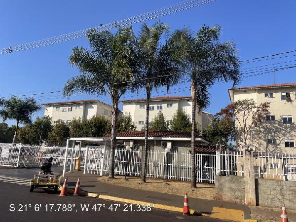 Vende-se em Ribeirao Preto-SP  apto, 48.73 de área privativa,  2_qto(s), WC, 1_sala(s), cozinha, 1_vaga(s) de garagem.