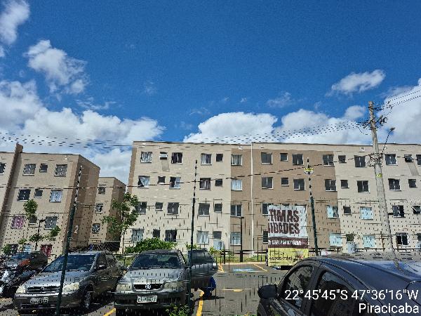 Vende-se em Piracicaba-SP  apto, 93.02 de área total, 39.53 de área privativa,  2_qto(s), WC, 1_sala(s), cozinha, 1_vaga(s) de garagem.