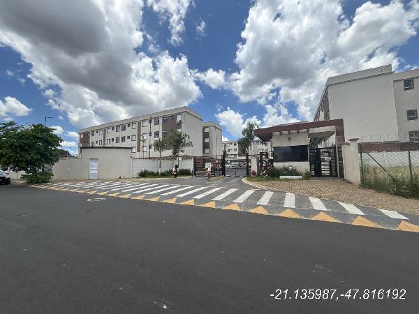 Vende-se em Ribeirao Preto-SP  apto, 85.34 de área total, 42.50 de área privativa,  2_qto(s), a.serv, WC, 1_sala(s), cozinha, 1_vaga(s) de garagem.