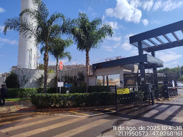 Vende-se em Ribeirao Preto-SP  apto, 91.40 de área total, 43.06 de área privativa,  2_qto(s), WC, 1_sala(s), cozinha, 1_vaga(s) de garagem.
