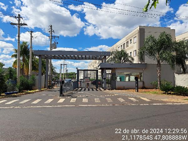 Vende-se em Ribeirao Preto-SP  apto, 43.06 de área privativa, 24589.53 de área do terreno,  2_qto(s), a.serv, WC, 1_sala(s), cozinha, 1_vaga(s) de garagem.