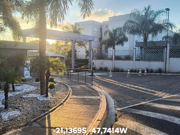 Vende-se em Ribeirao Preto-SP  apto, 101.48 de área total, 43.06 de área privativa,  2_qto(s), WC, 1_sala(s), cozinha, 1_vaga(s) de garagem.