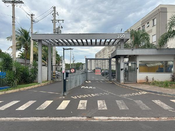 Vende-se em Ribeirao Preto-SP  apto, 76.85 de área total, 43.06 de área privativa,  2_qto(s), WC, 1_sala(s), cozinha, 1_vaga(s) de garagem.