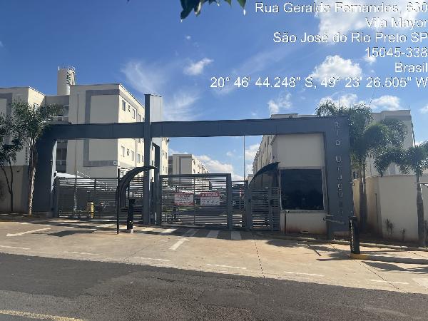 Vende-se em Sao Jose Do Rio Preto-SP  apto, 43.05 de área total, 43.05 de área privativa,  2_qto(s), a.serv, WC, 1_sala(s), cozinha, 1_vaga(s) de garagem.