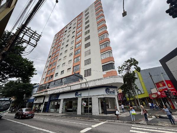 Vende-se em Santo Andre-SP  apto, 88.49 de área total, 88.49 de área privativa,  2_qto(s), a.serv, WC, WC Emp, 1_sala(s), cozinha.