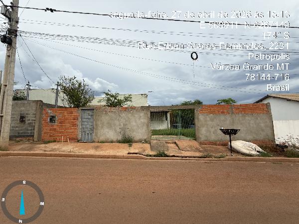 Vende-se em Varzea Grande-MT  Casa, 64.00 de área total, 64.00 de área privativa, 180.00 de área do terreno,  2_qto(s), a.serv, WC, 1_sala(s).