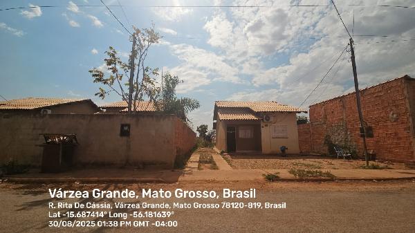 Vende-se em Varzea Grande-MT  Casa, 57.58 de área total, 57.58 de área privativa, 200.00 de área do terreno,  2_qto(s), a.serv, WC, 1_sala(s), cozinha, 1_vaga(s) de garagem.